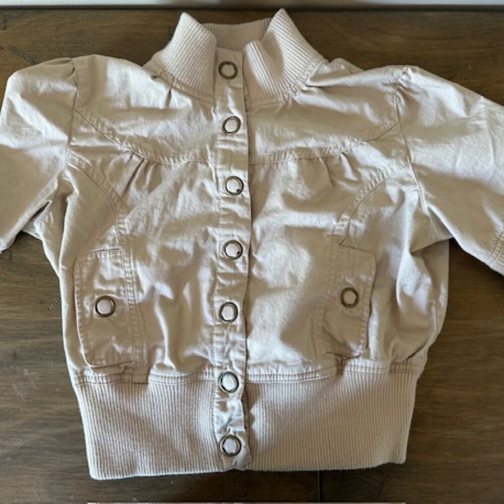 Tan Short Sleeve Cropped Jacket  8506 - Picture 2 of 6